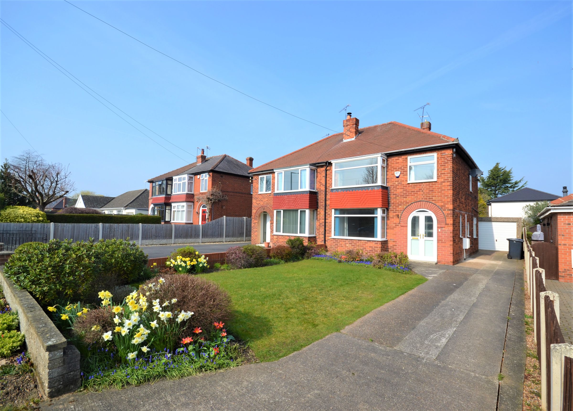 3 bed semidetached house for sale in Melton Road, Sprotbrough