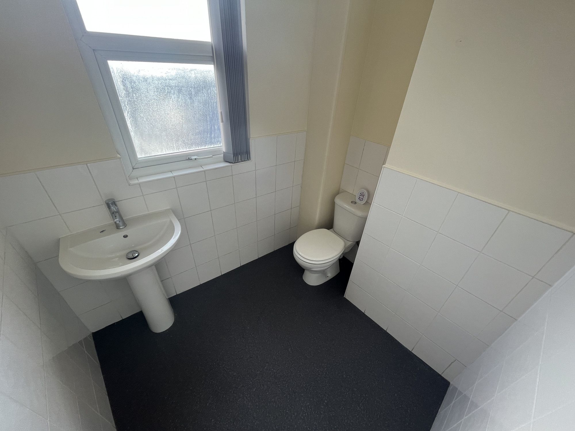 1 bed flat to rent in Cavendish House, Cavendish Street, Manchester M15