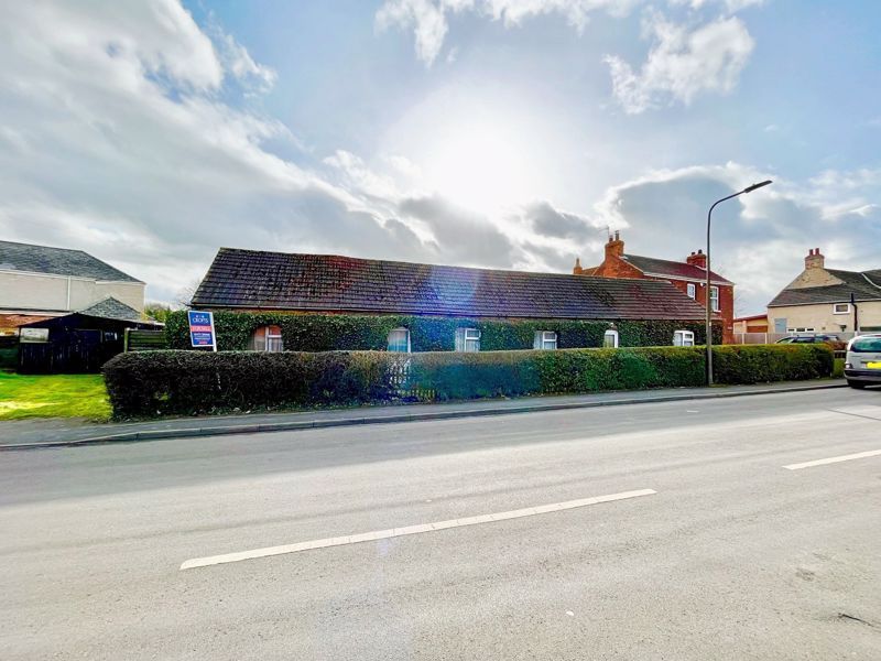 3 bed detached house for sale in School Road, South Killingholme