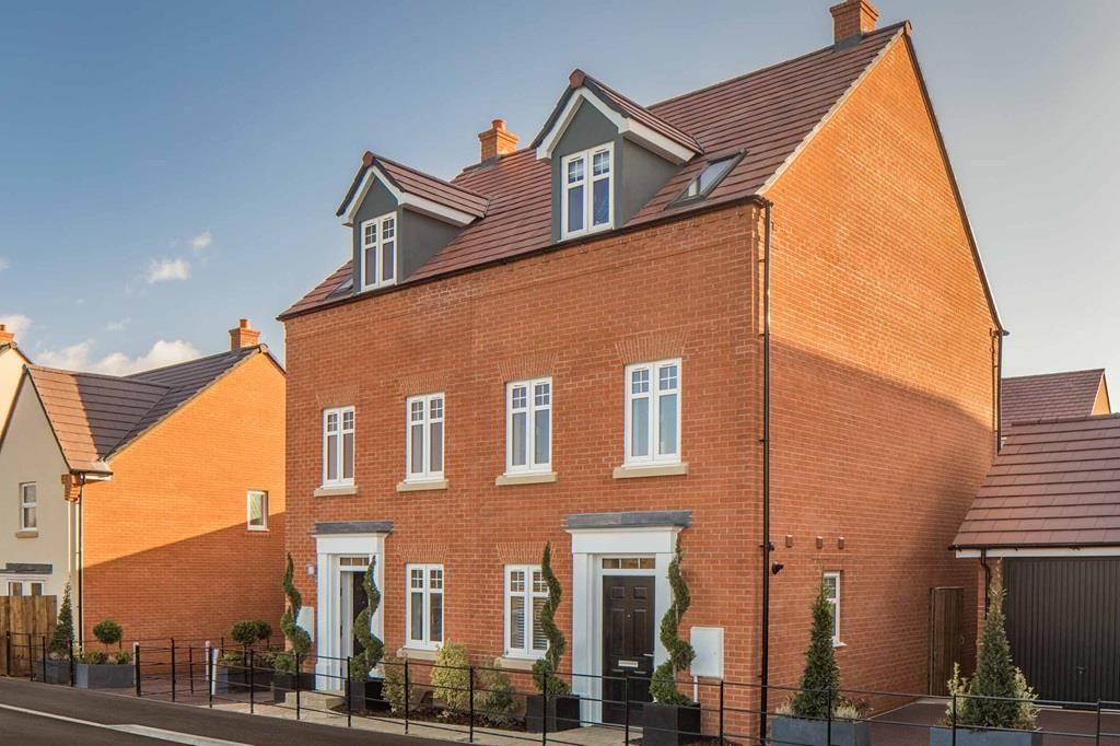 Greenwood at Tingewick Road, Buckingham MK18  