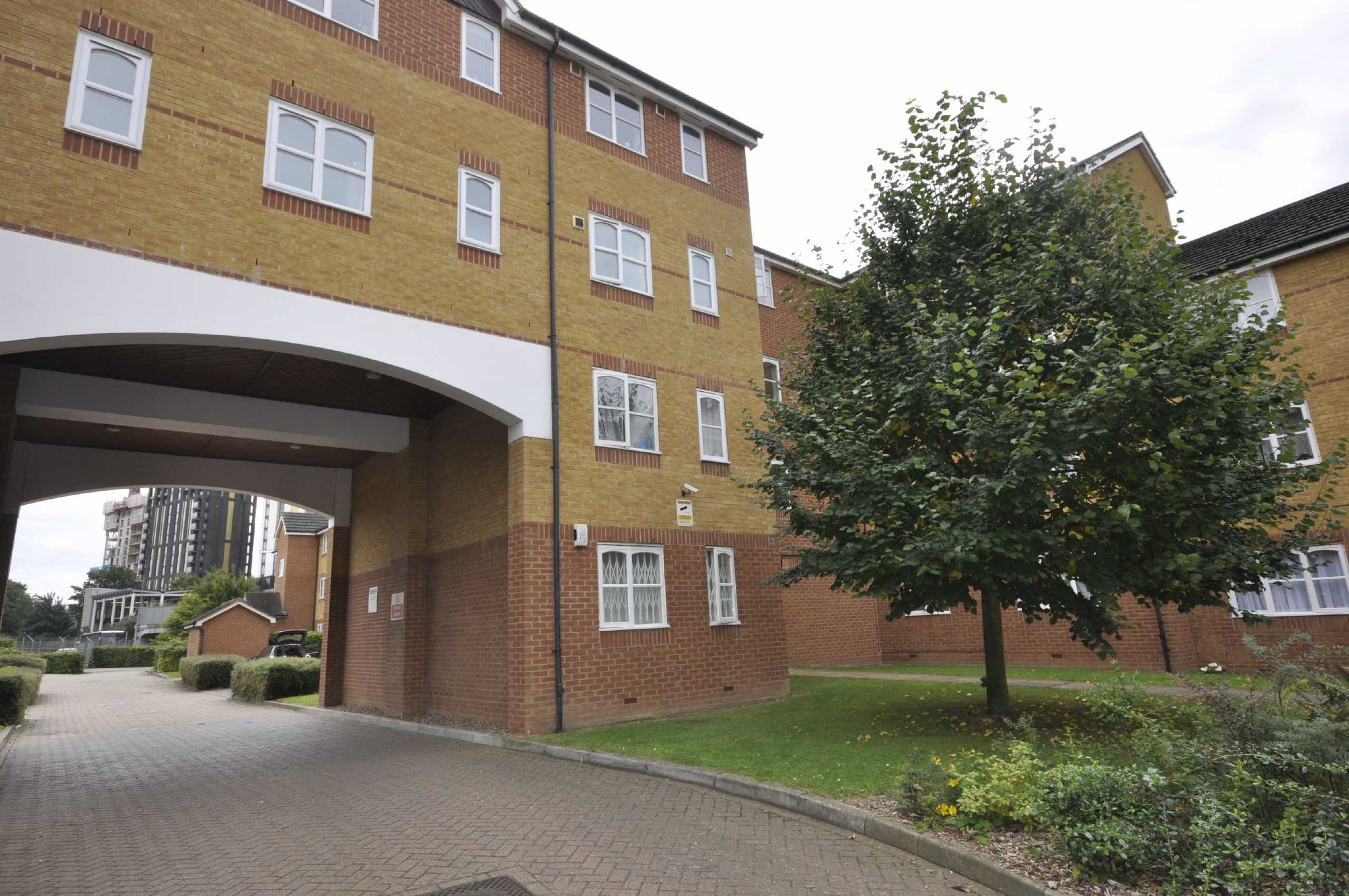 1 bed flat to rent in Century House, Armoury Road, Deptford SE8 Zoopla