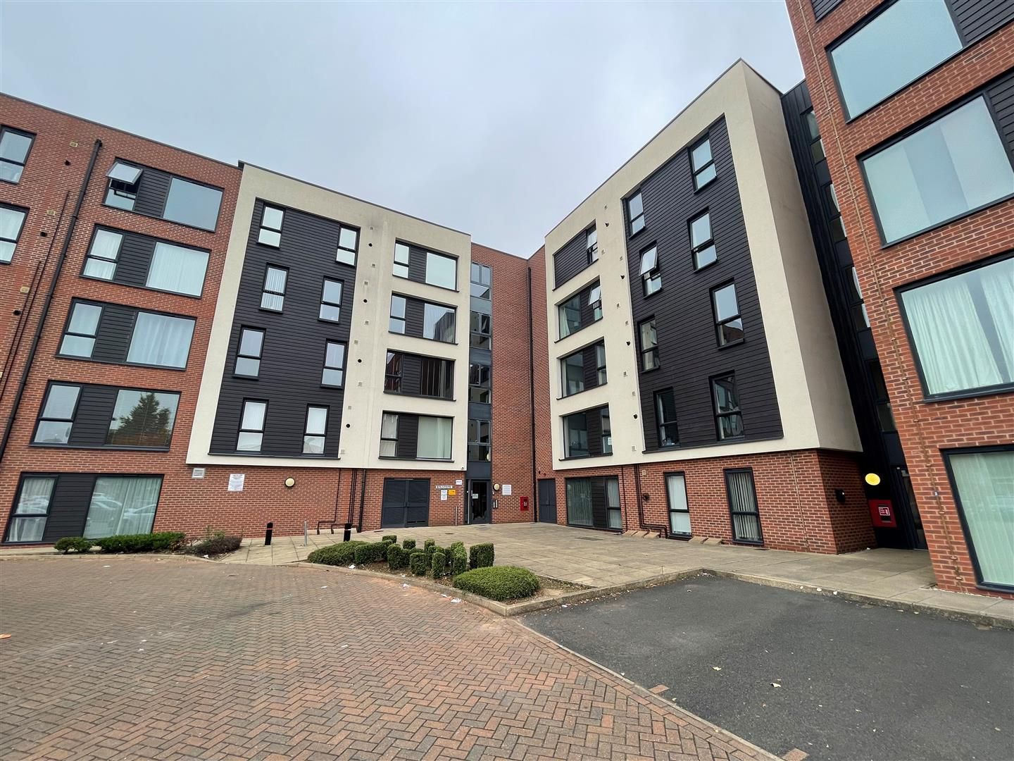 2 bed flat to rent in Monticello Way, Banner Brook Park CV4 Zoopla