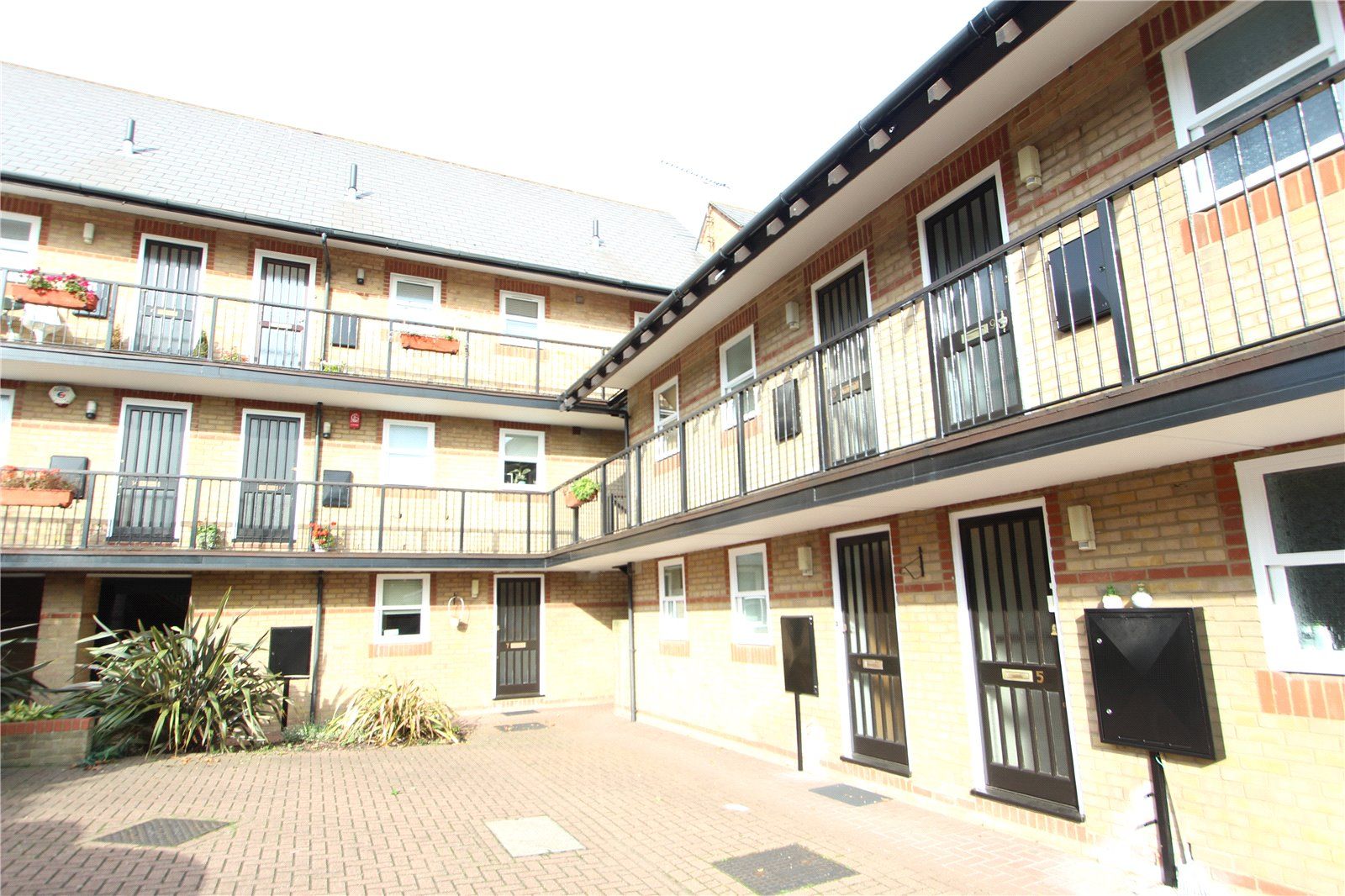 1 bed flat for sale in Echo Court, Sun Lane, Gravesend, Kent DA12 Zoopla