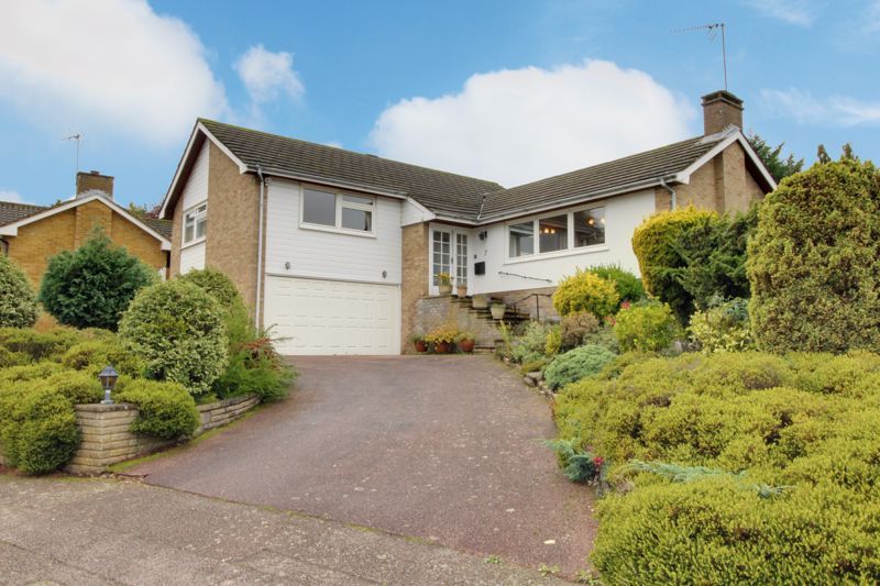 3 bed detached house for sale in High Ridge, Cuffley, Potters Bar EN6