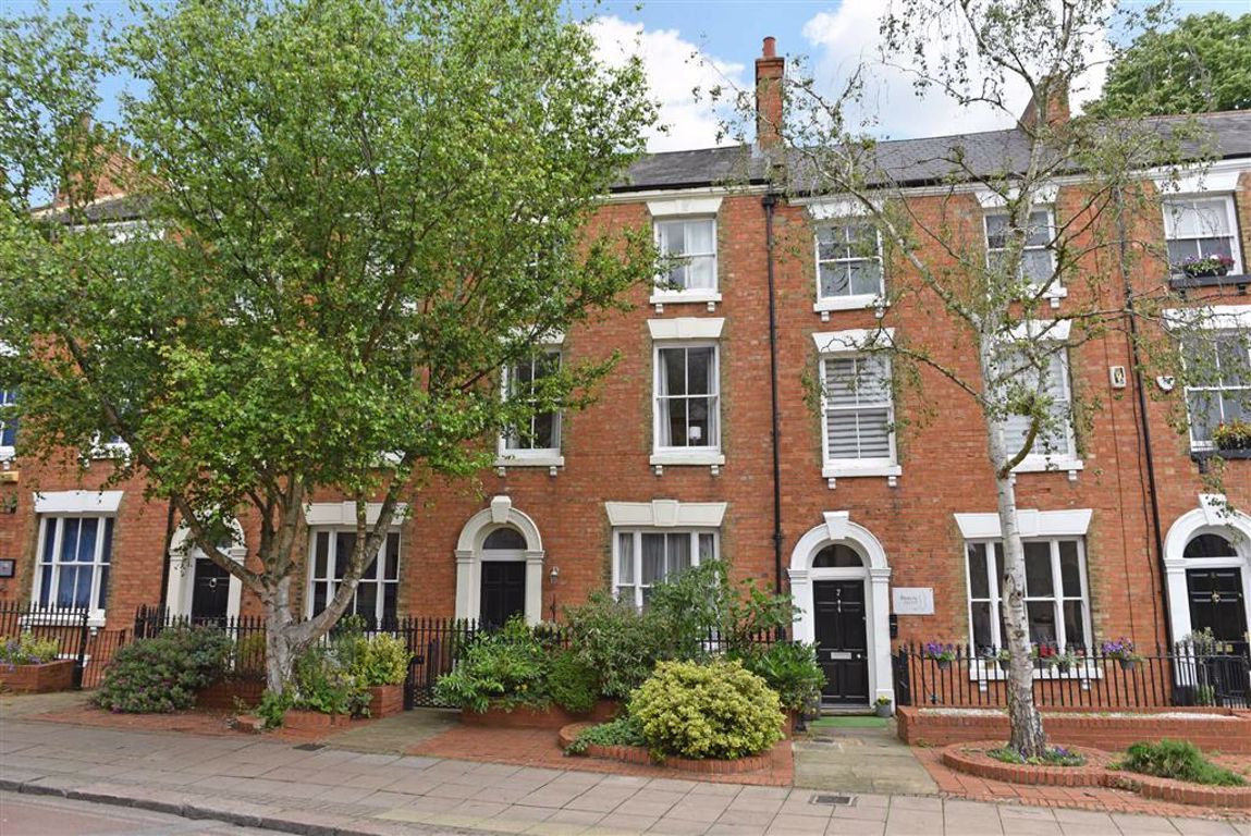 St. Giles Terrace, Northampton NN1  