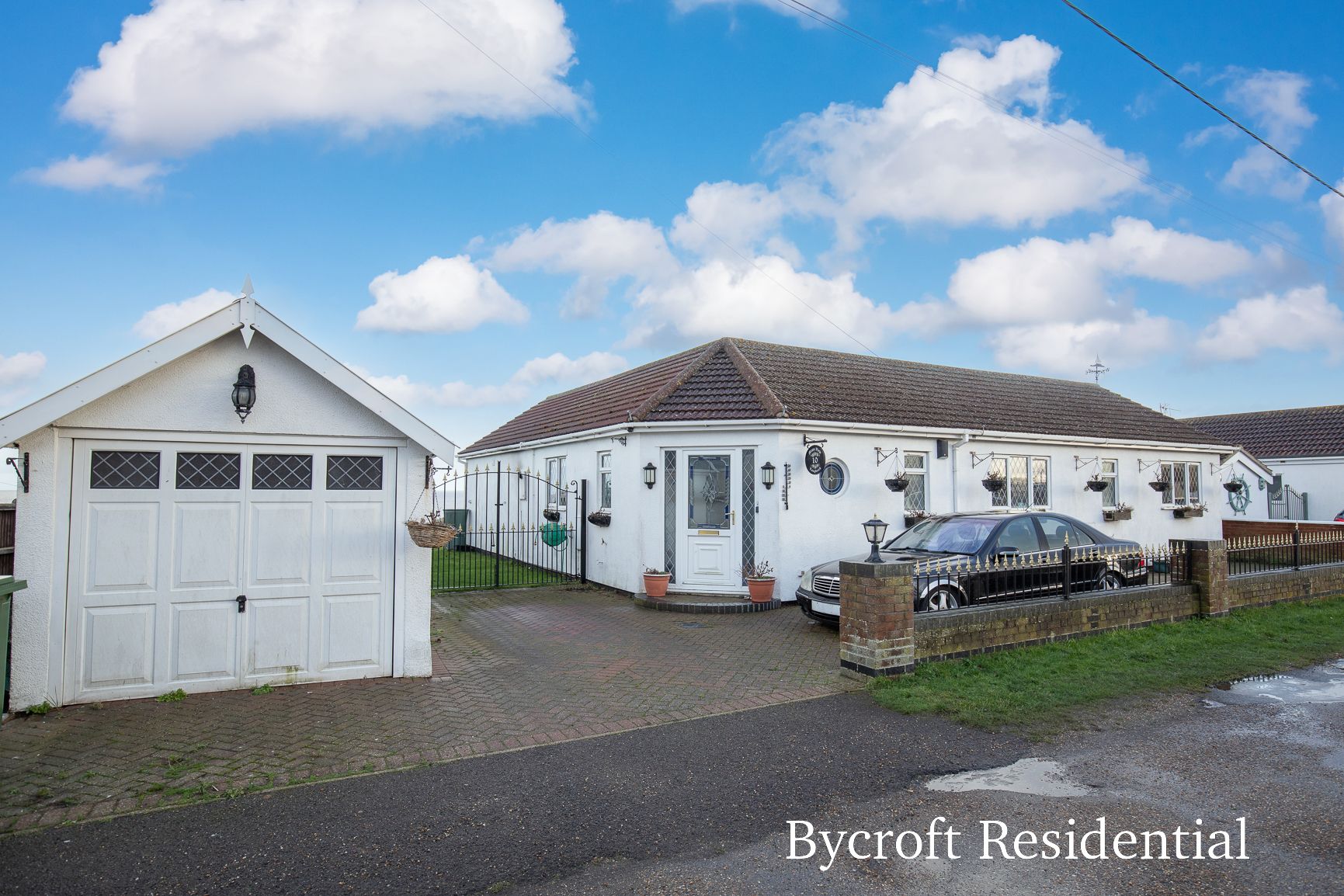 4 bed detached bungalow for sale in Long Beach Estate, Hemsby, Great