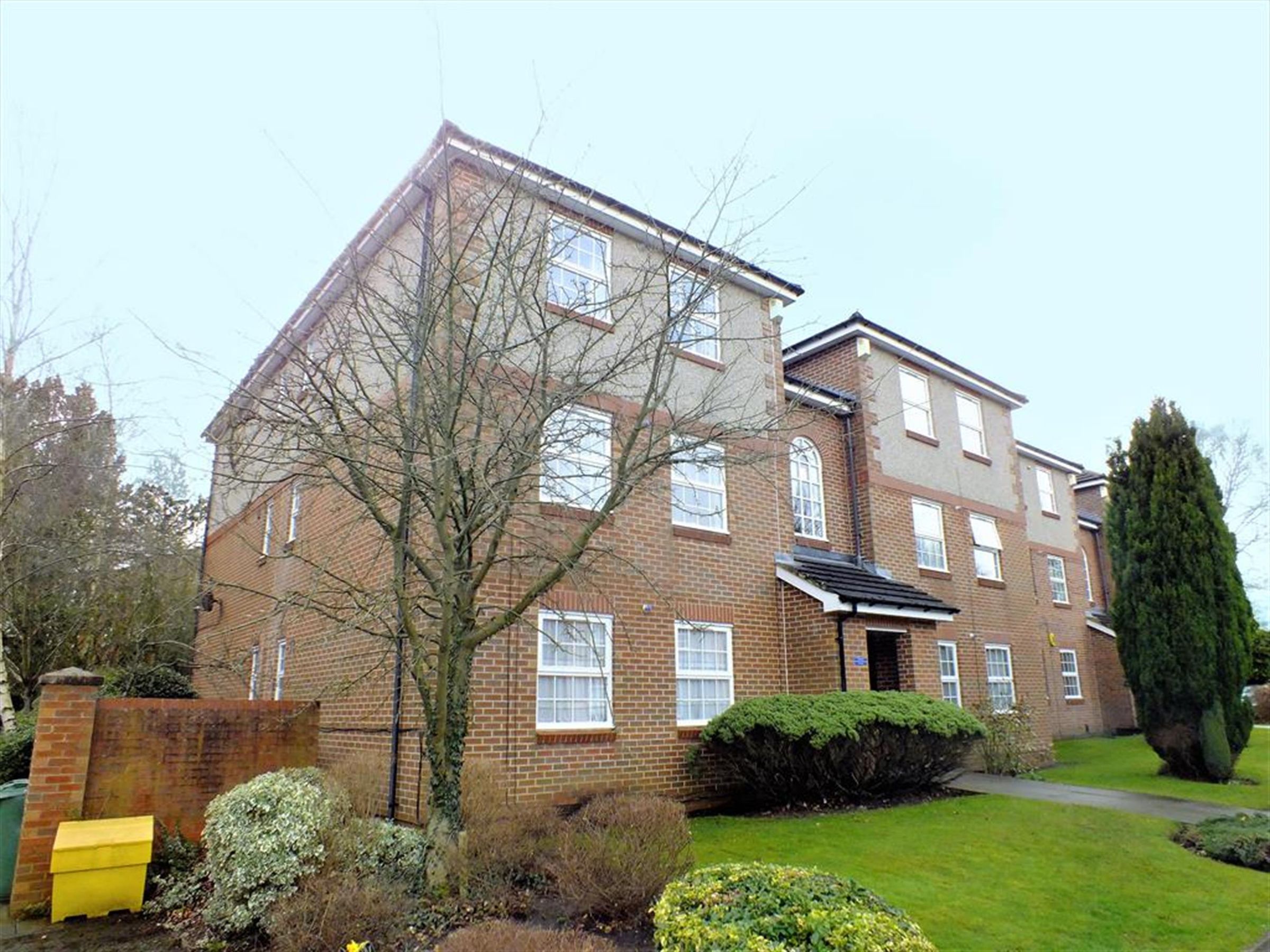 Fairfield Court, Alwoodley, Leeds LS17  