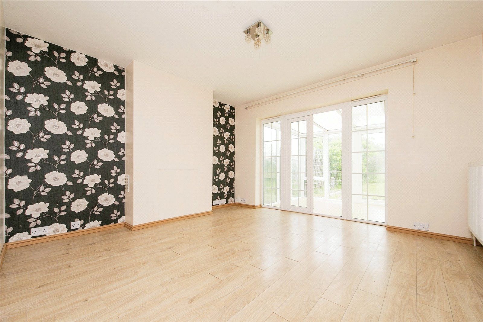3 bed bungalow for sale in Park Square West, West Clacton, ClactonOn