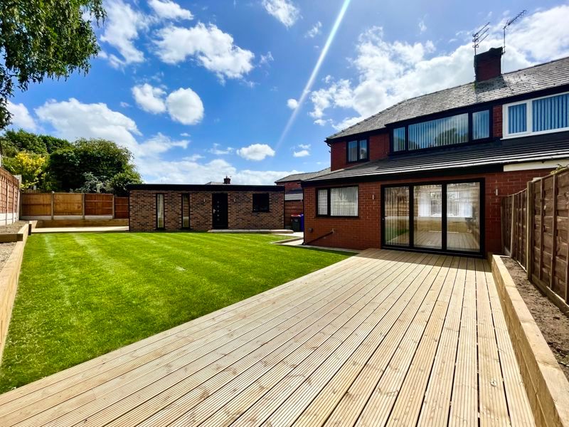 4 bed semidetached house for sale in Heathfield Drive, Swinton