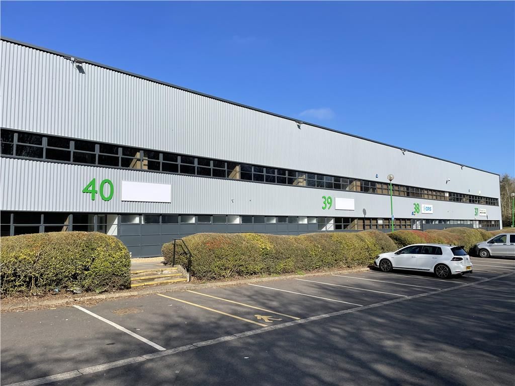 Light industrial to let in 4243 Potters Lane, Kiln Farm, Milton Keynes