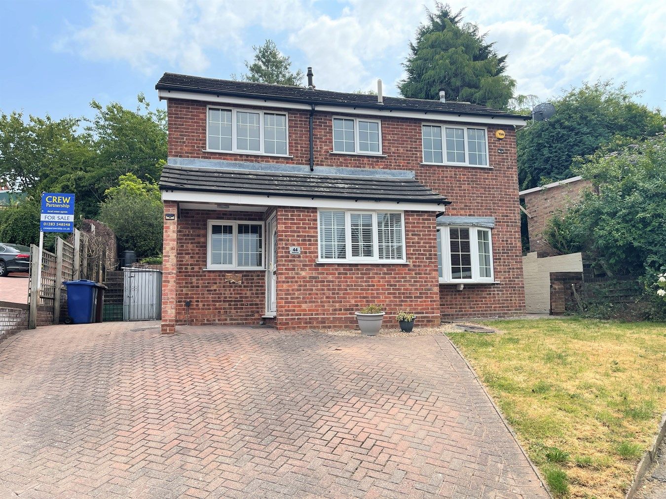 4 bed detached house for sale in Mayfield Road, BurtonOnTrent DE15