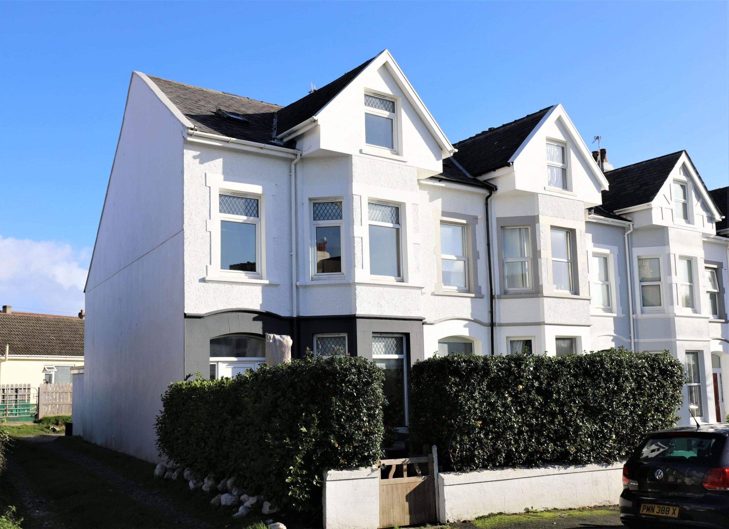 4 bed end terrace house for sale in 74 Royal Avenue, Onchan IM3 Zoopla