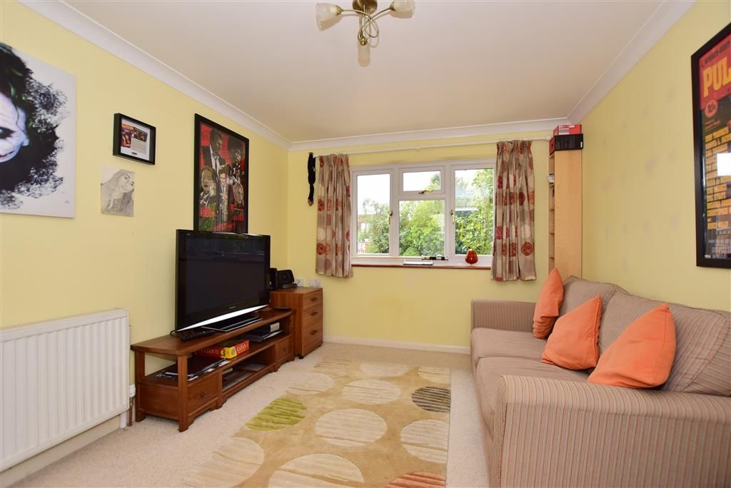 7 bed bungalow for sale in School Lane, BoughtonUnderBlean, Faversham