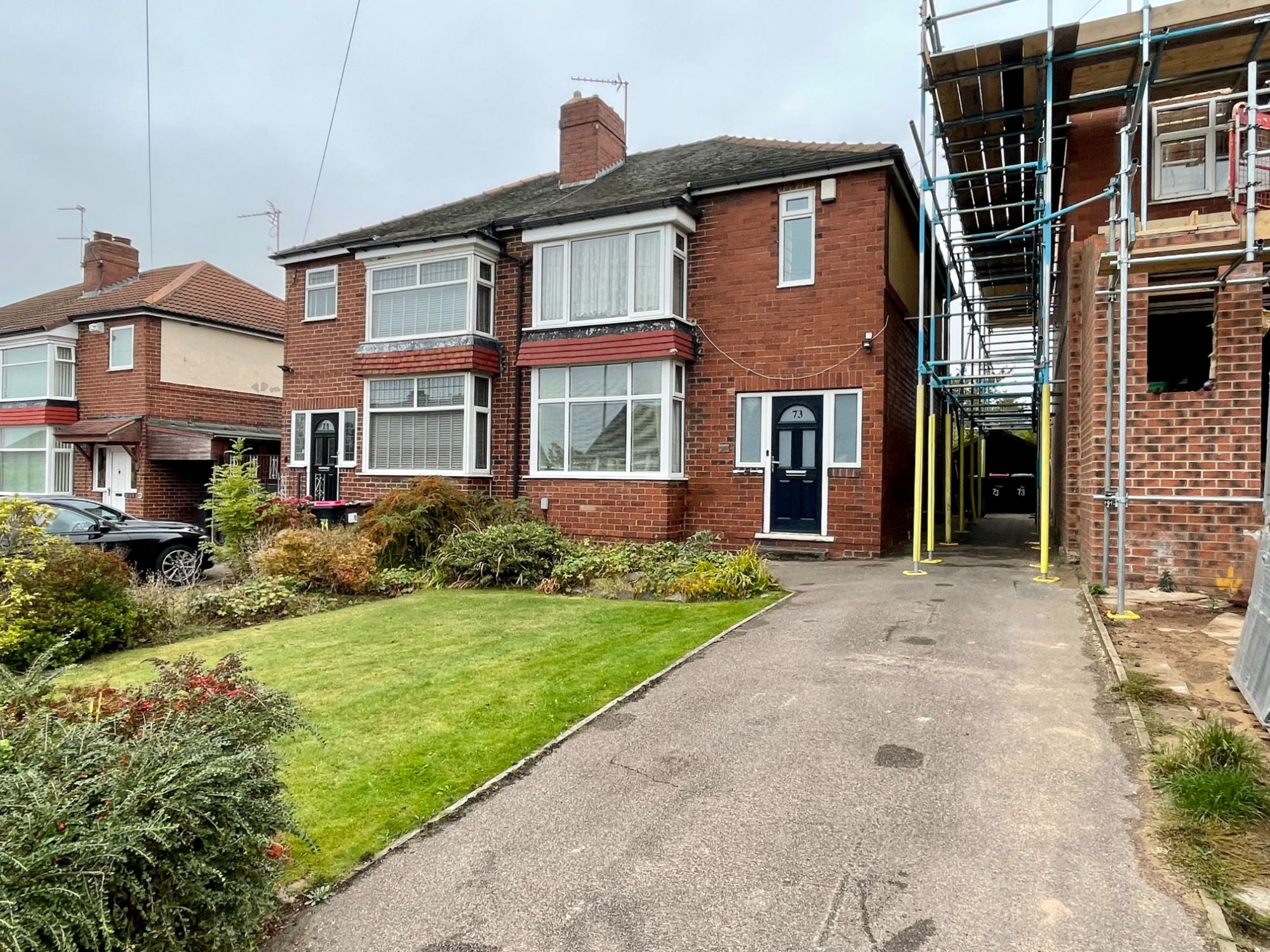 3 bed semidetached house for sale in Oakwood Grove, Broom, Rotherham