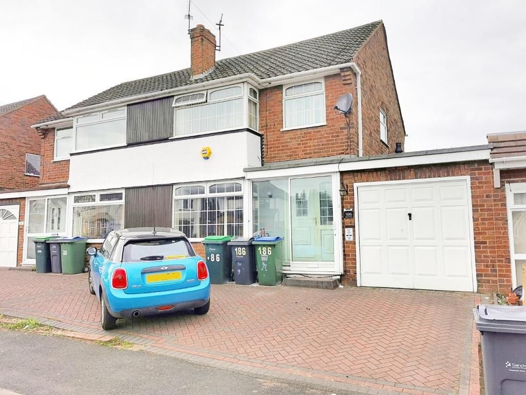 3 bed semidetached house for sale in Walsall Road, West Bromwich B71