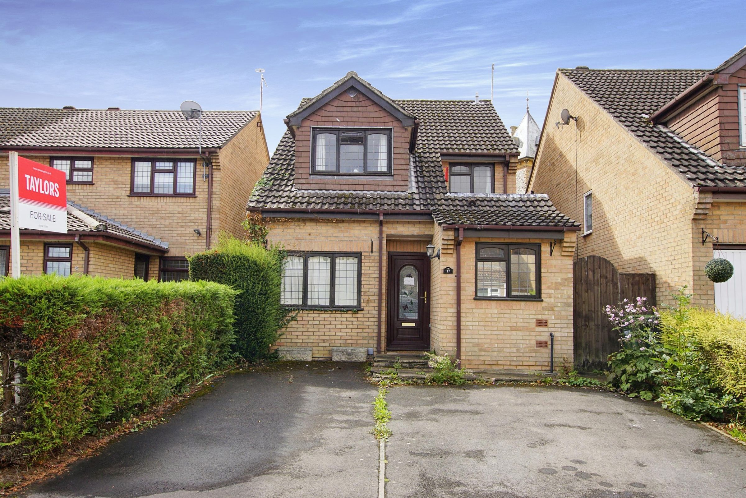3 bed detached house for sale in Turnberry, Yate, Bristol