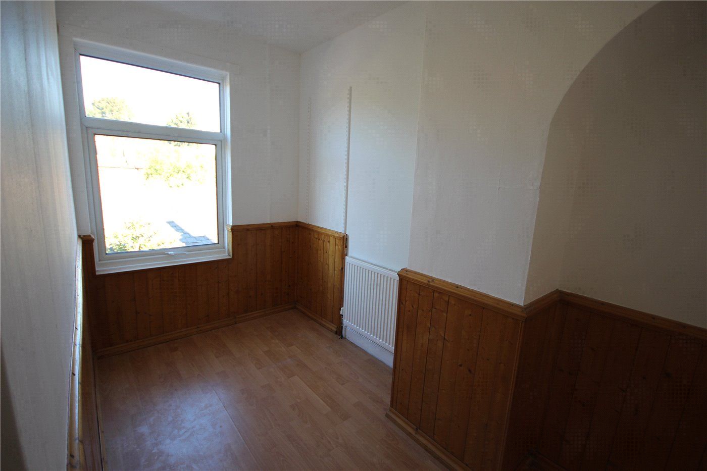 2 bed terraced house to rent in Prospect Place, Manthorpe Road