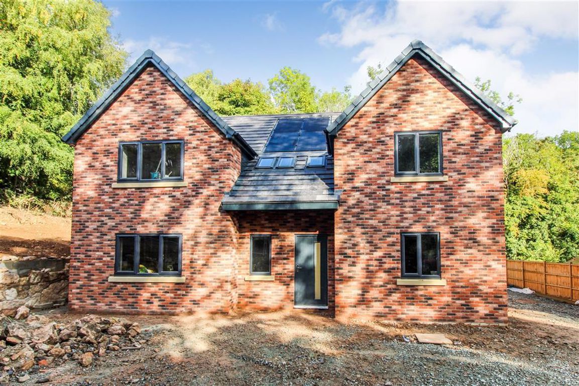 4 bed detached house for sale in Tregarthen Lane, Pant, Oswestry SY10