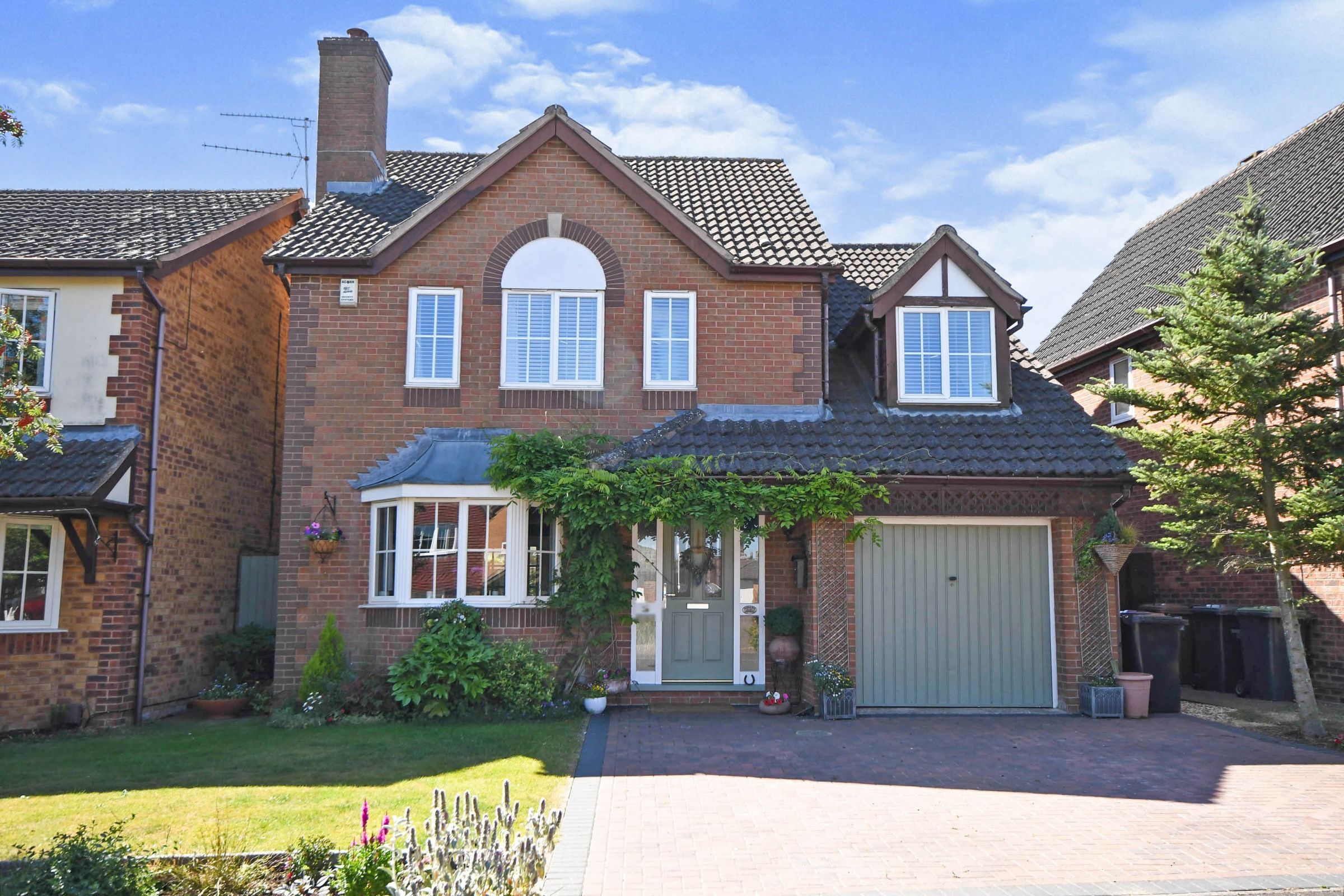 4 bed detached house for sale in Worcester Close, Bracebridge Heath