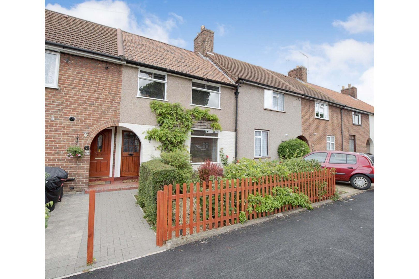 3 bed terraced house for sale in Walnut Tree Road, Dagenham RM8 Zoopla