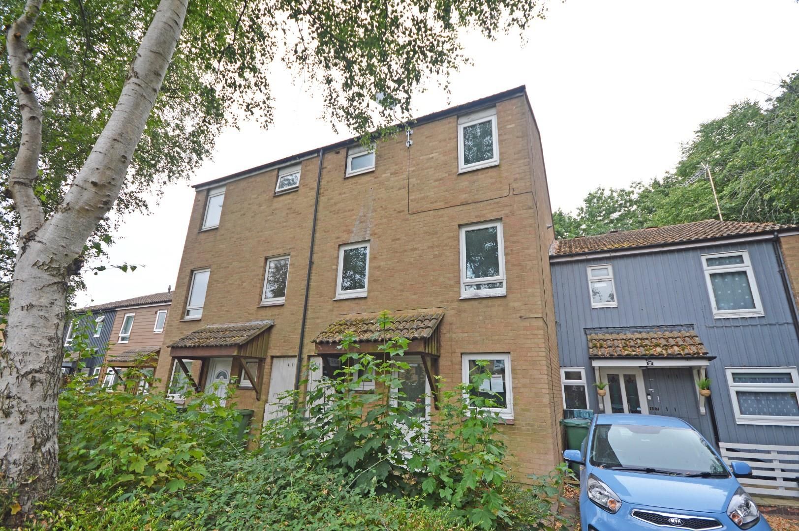 5 bed town house for sale in Stagsden, Orton Goldhay, Peterborough PE2