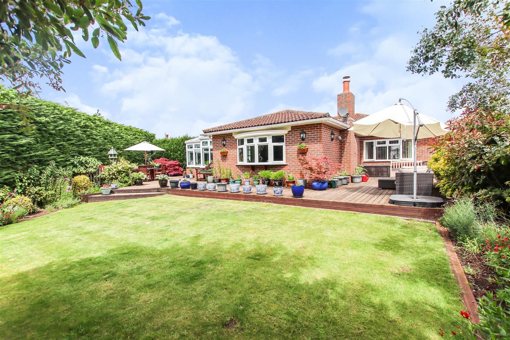 4 bed detached bungalow for sale in Passage Lane, Warsash, Southampton ...