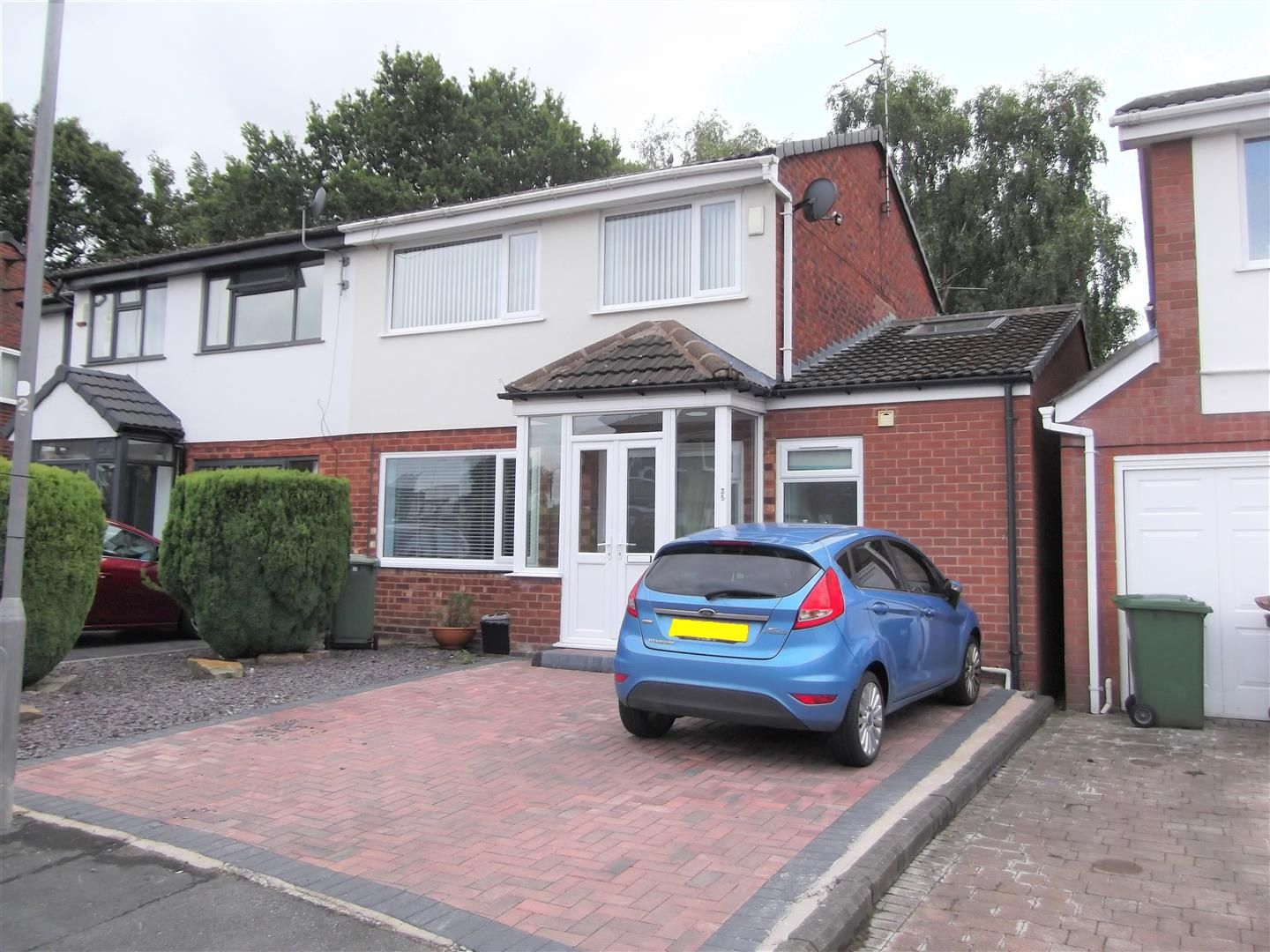 4 bed semidetached house for sale in Sherman Drive, Rainhill, Prescot