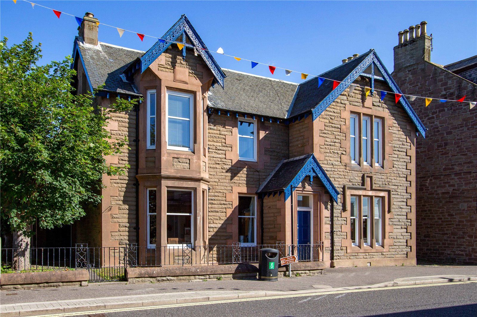 3 bed detached house for sale in Bank House, 4648 High Street