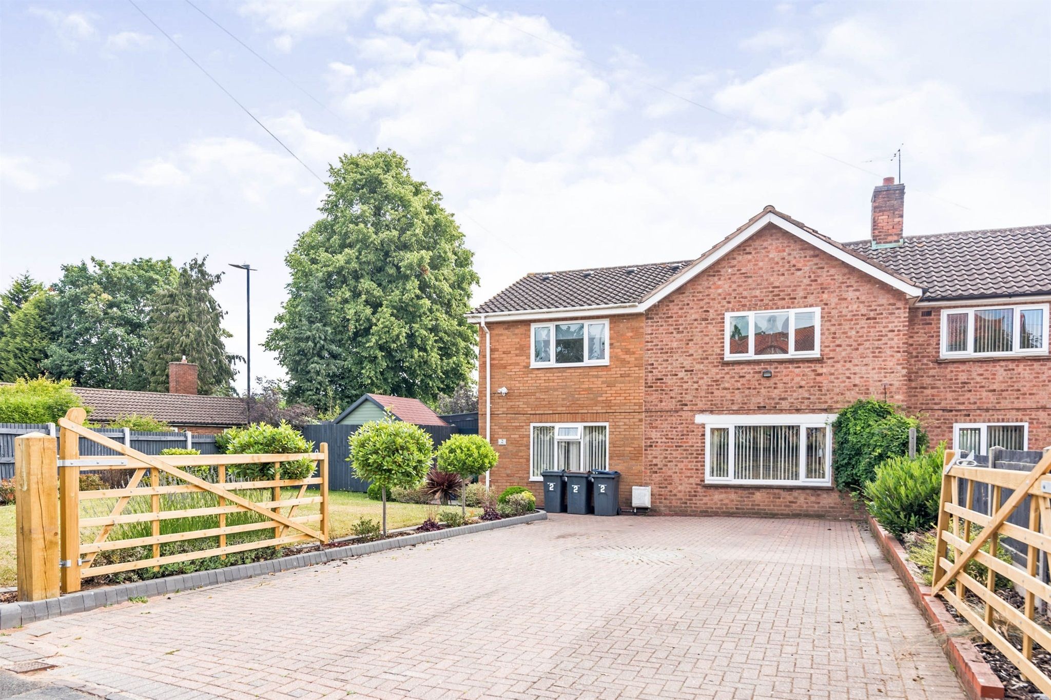4 bed semidetached house for sale in Langley Hall Road, Sutton Coldfield B75 Zoopla
