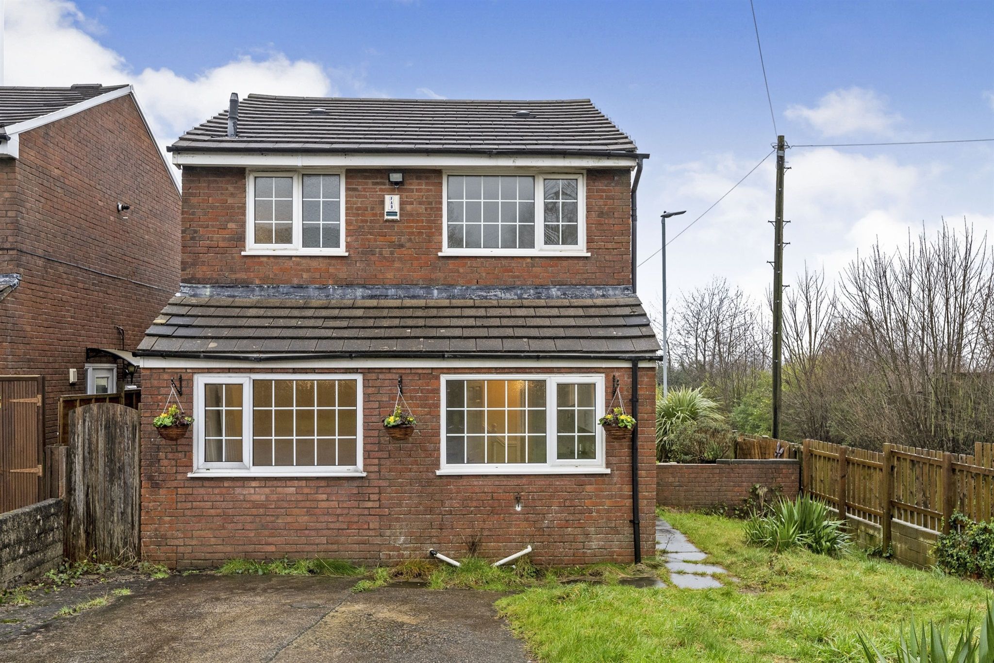 3 bed detached house for sale in Dale Close, Fforestfach, Swansea SA5 Zoopla