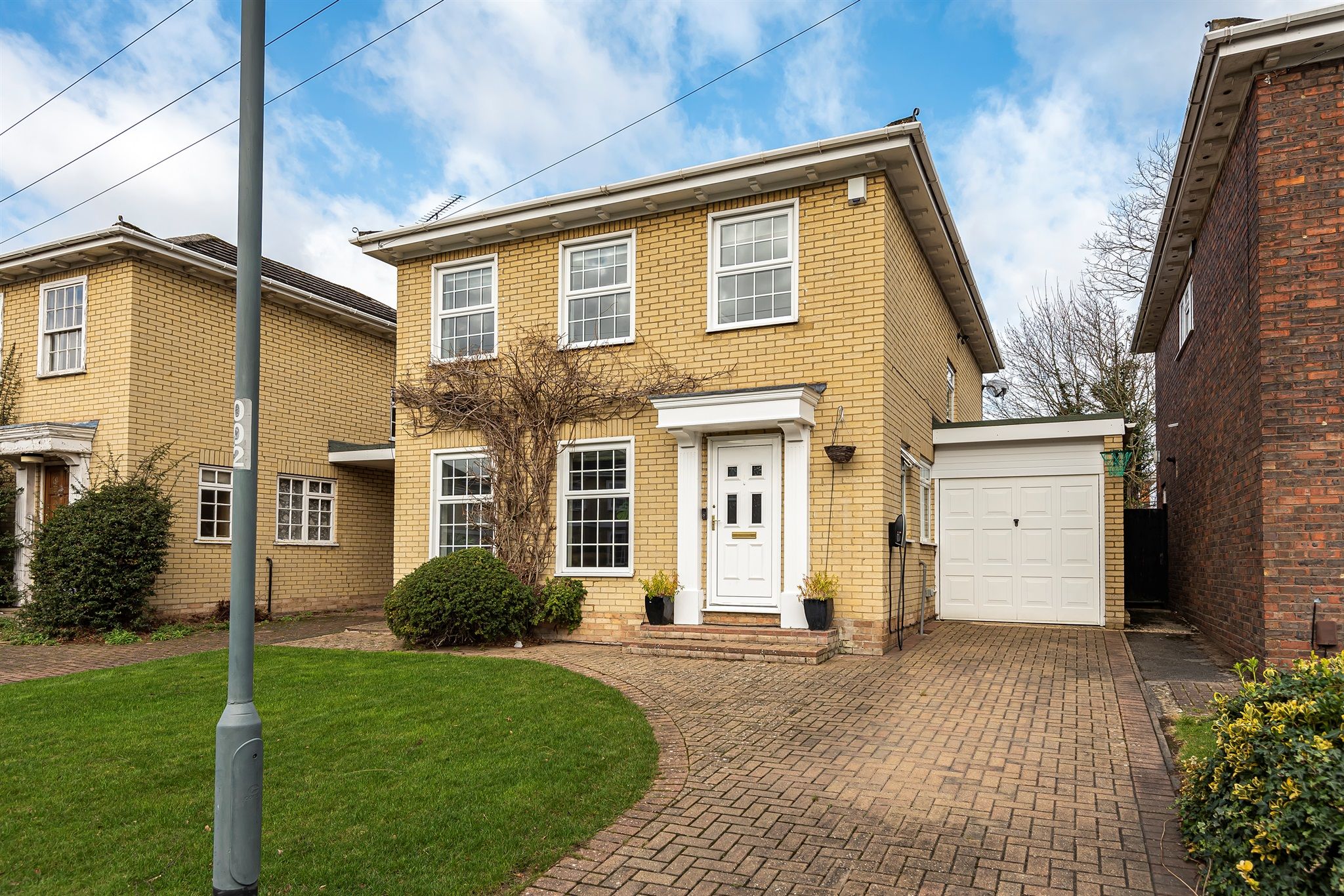 4 bed detached house for sale in Cotswold Close, Maidenhead SL6 Zoopla