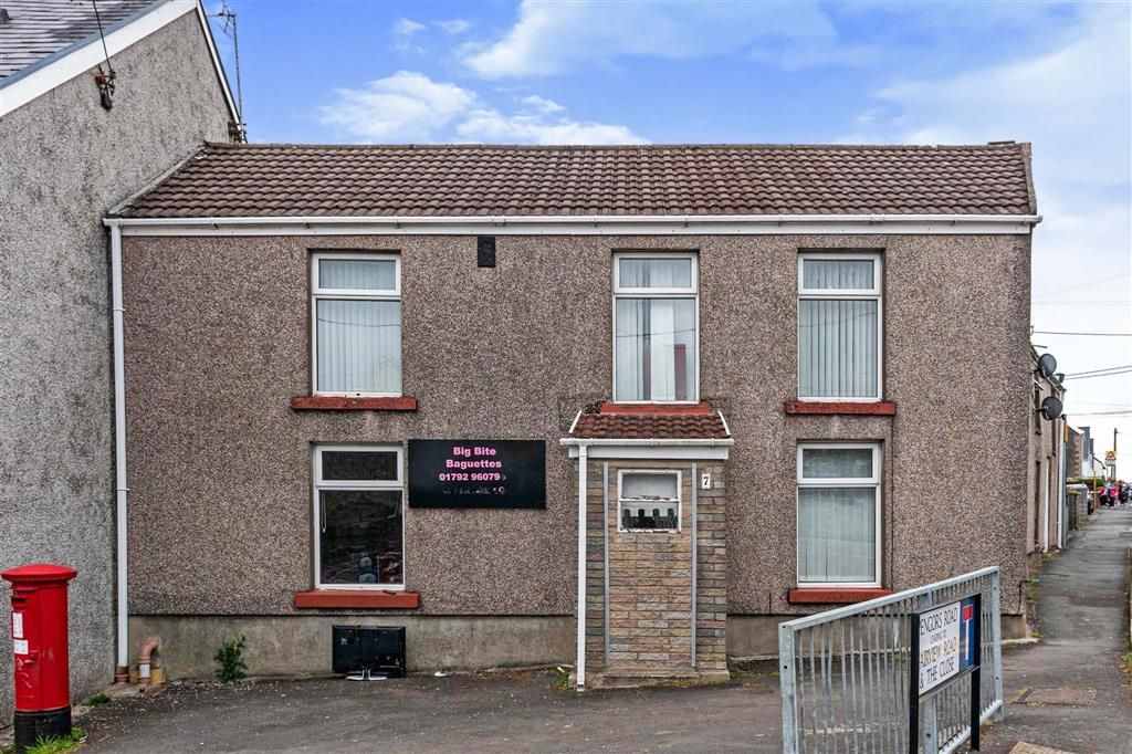 3 bed end terrace house for sale in Swansea Road, Llangyfelach, Swansea