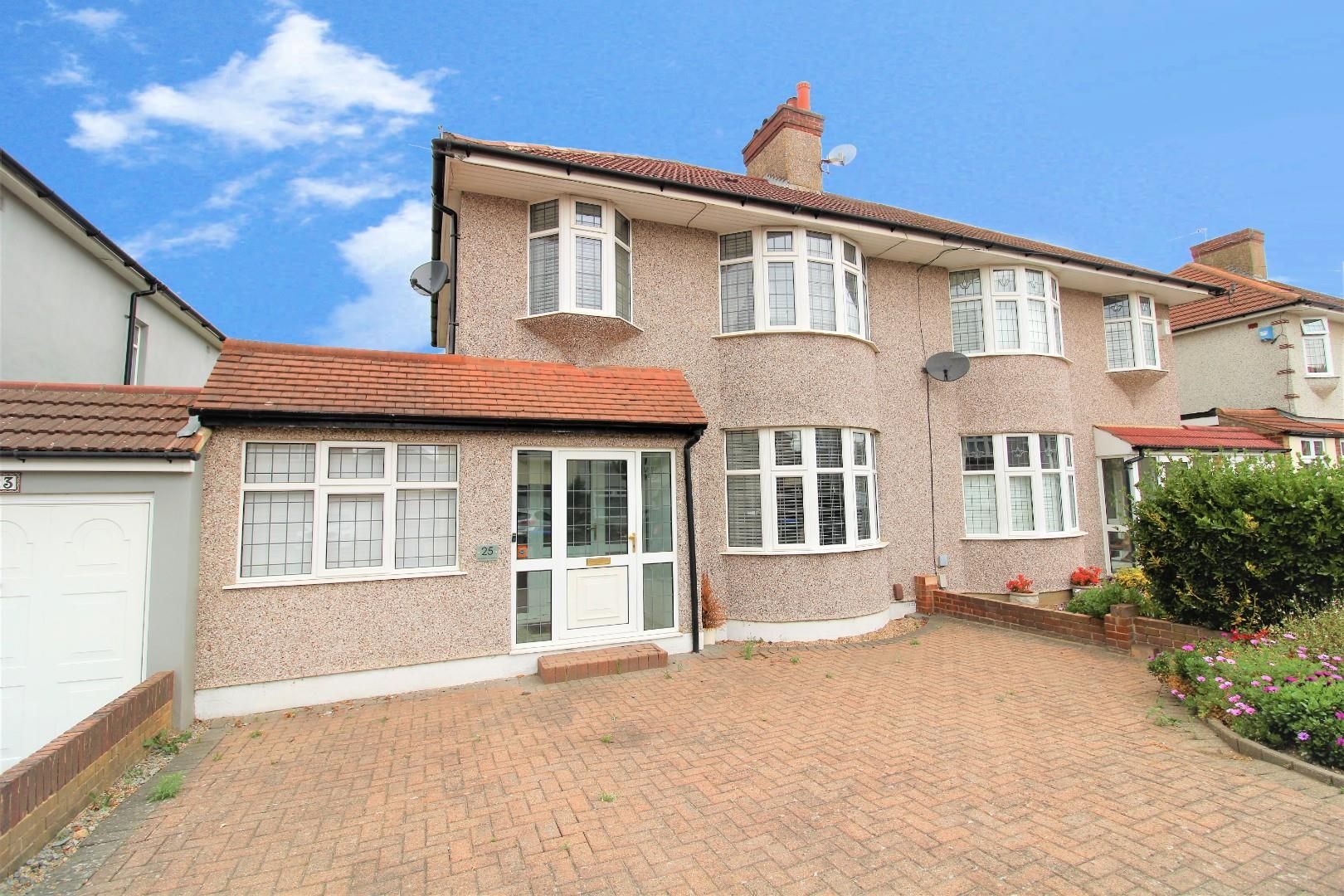 3 bed semidetached house for sale in Berkley Avenue, Bexleyheath, Kent