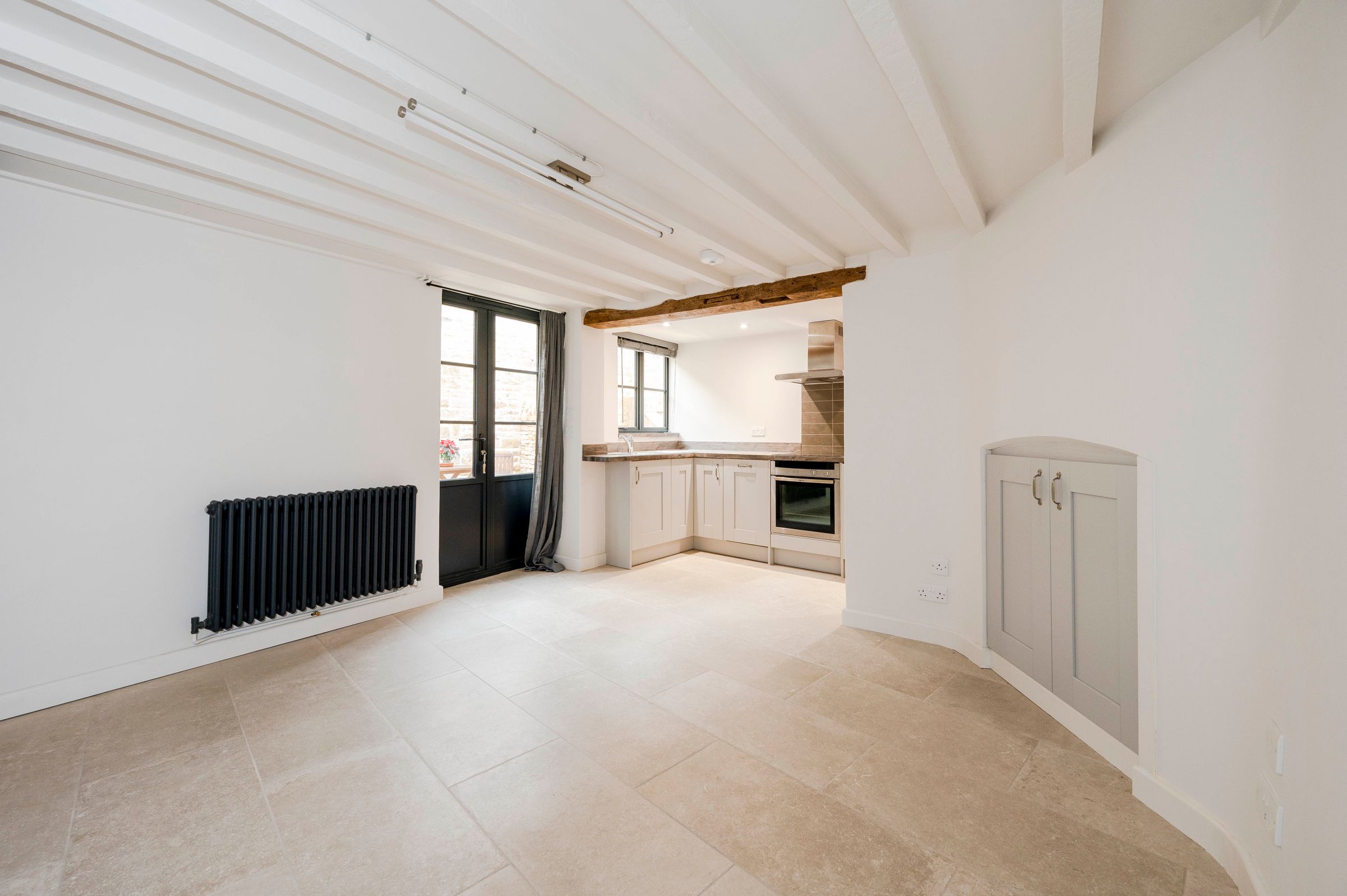 2 bed cottage to rent in High Street, MoretonInMarsh GL56 Zoopla