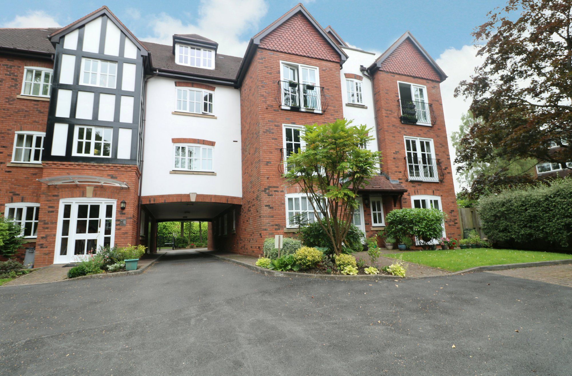 Blossomfield Gardens, Blossomfield Road, Solihull B91  