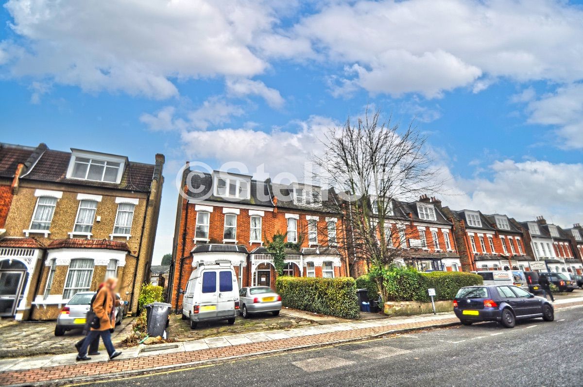 2 bed flat to rent in Woodside Park Road, London N12 Zoopla
