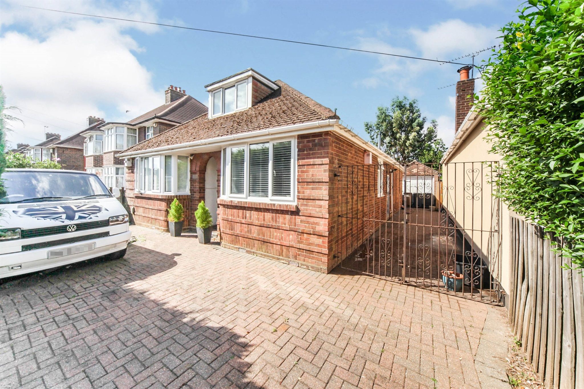 Dahlia Close, Ashcroft Road, Luton LU2  