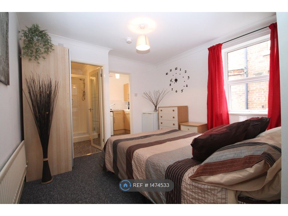 Studio to rent in Salisbury Street, Warrington WA1 Zoopla
