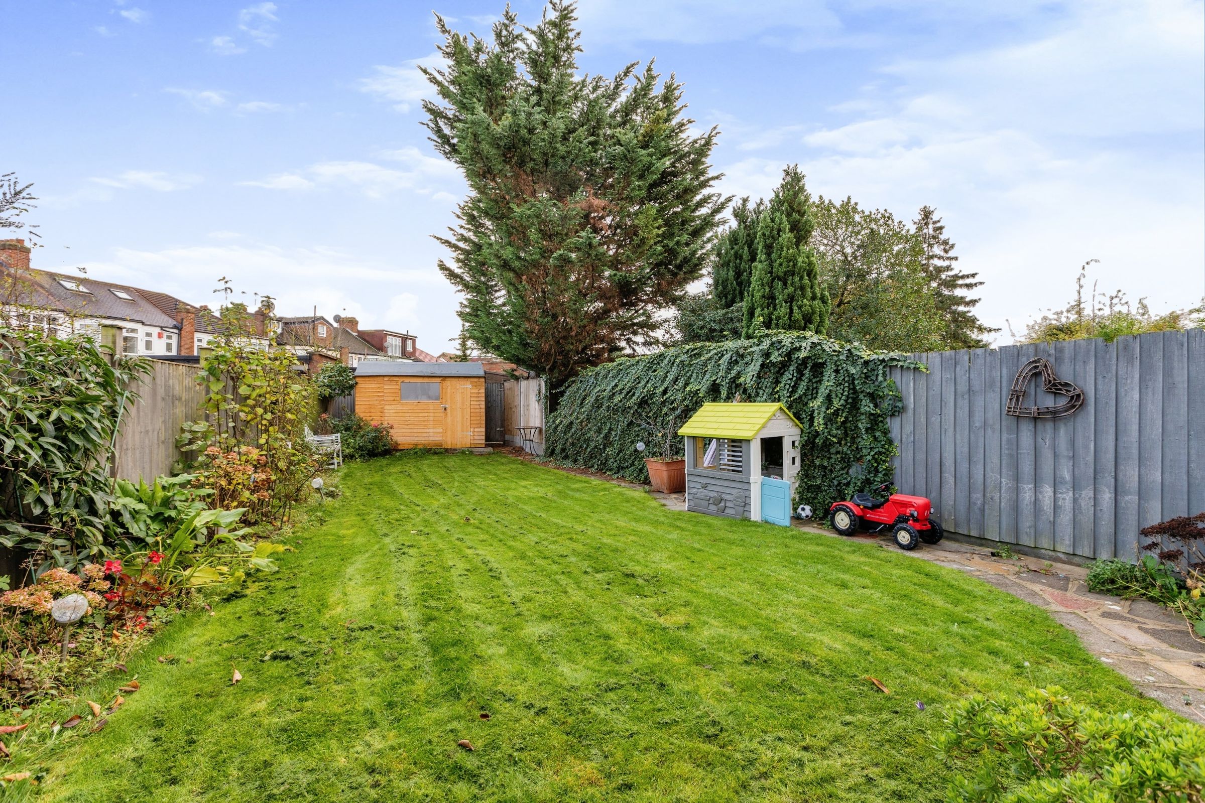 3 bed semidetached house for sale in Halstead Road, Winchmore Hill N21 Zoopla