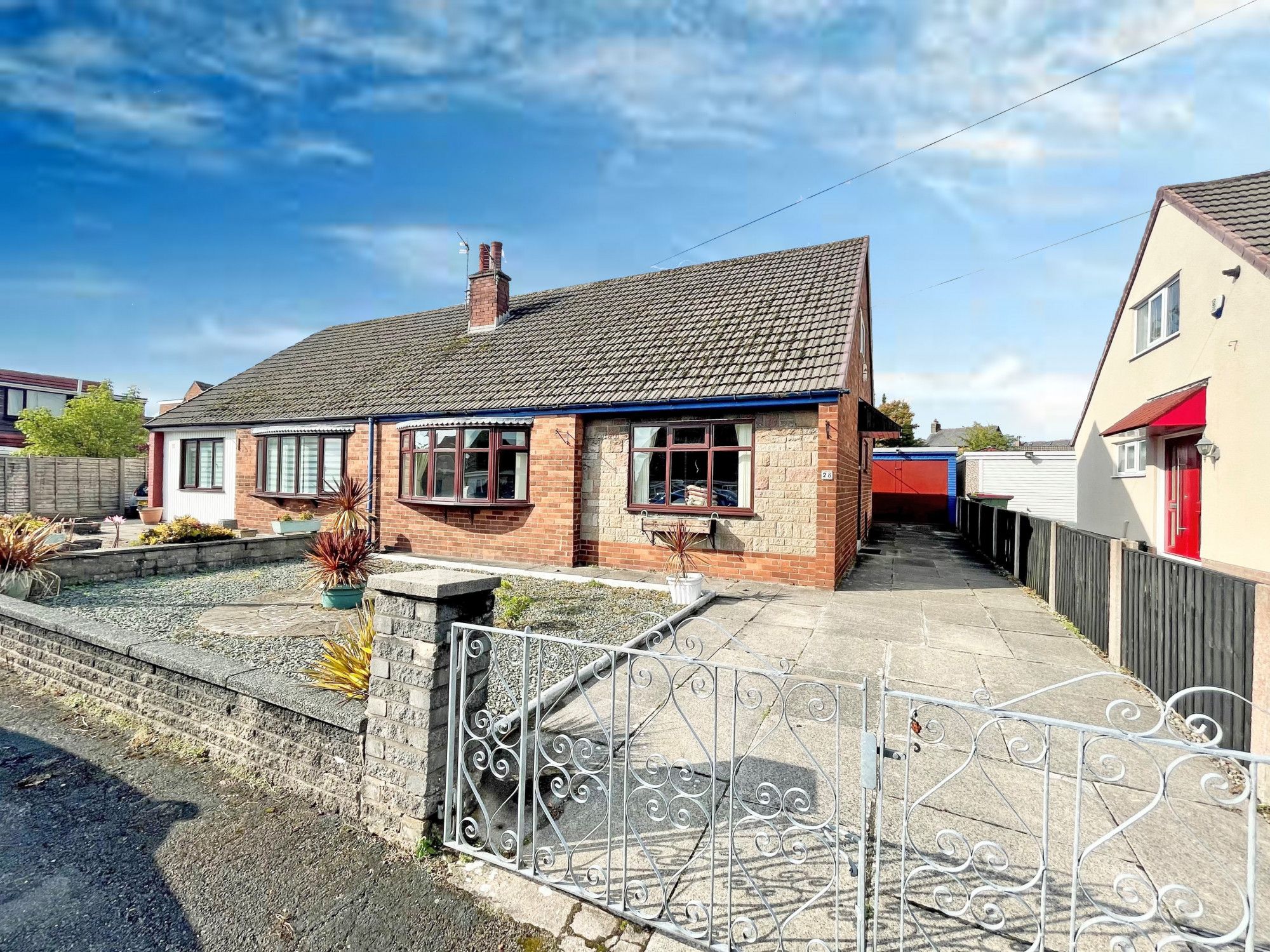 3 bed semidetached house for sale in Hollinhead Crescent, Ingol