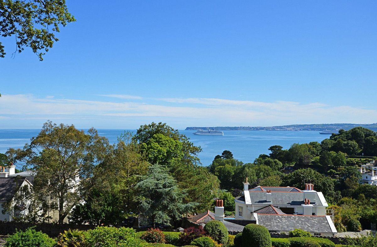 The Lincombes, Torquay TQ1