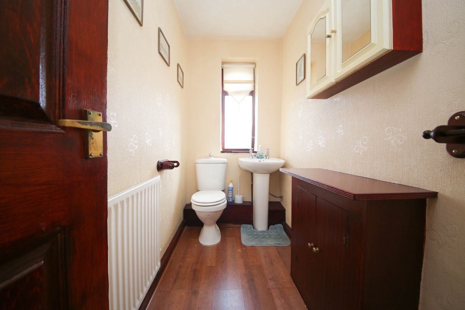 4 bed semidetached house for sale in Victoria Road, AshtonIn