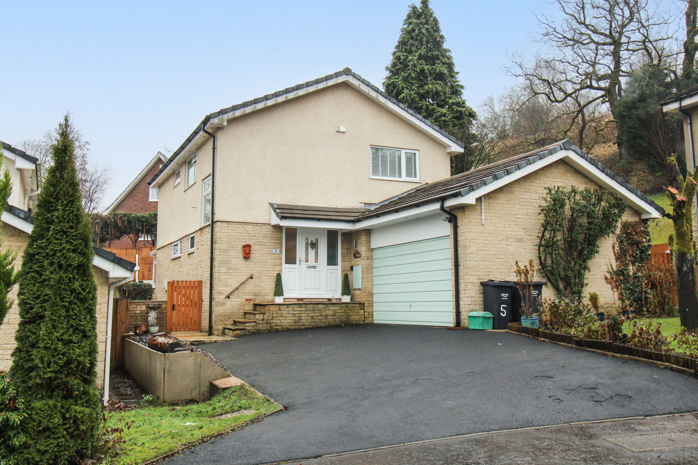 4 bed detached house for sale in Firwood Close, Walsden, Todmorden OL14