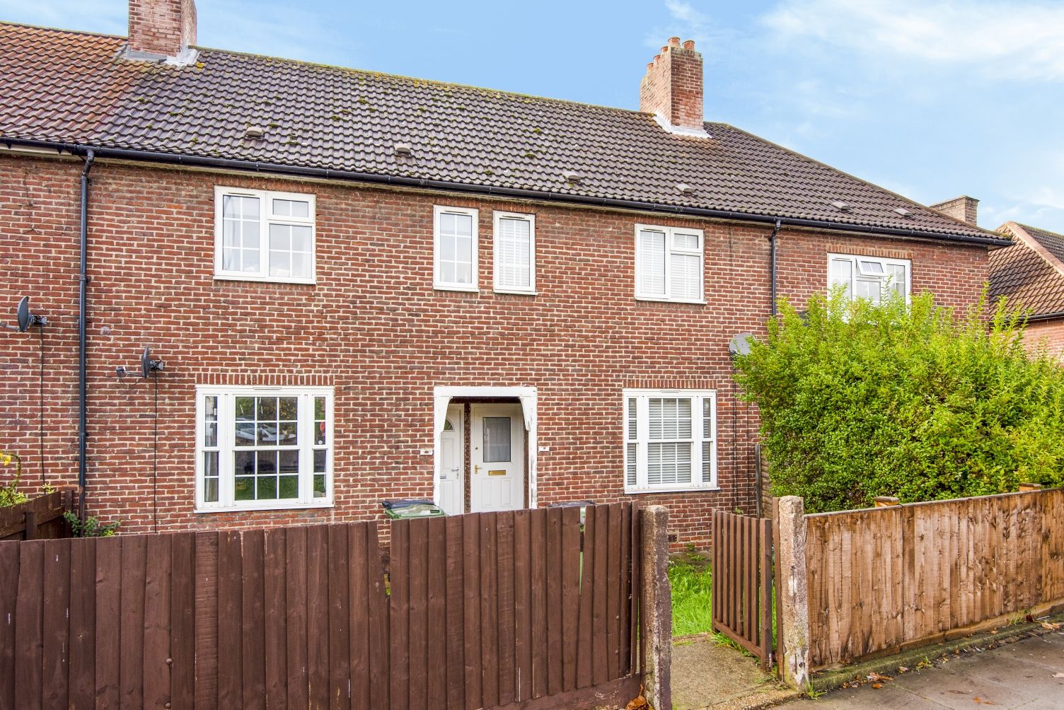 2 bed terraced house for sale in Northover, Downham, Bromley BR1 Zoopla