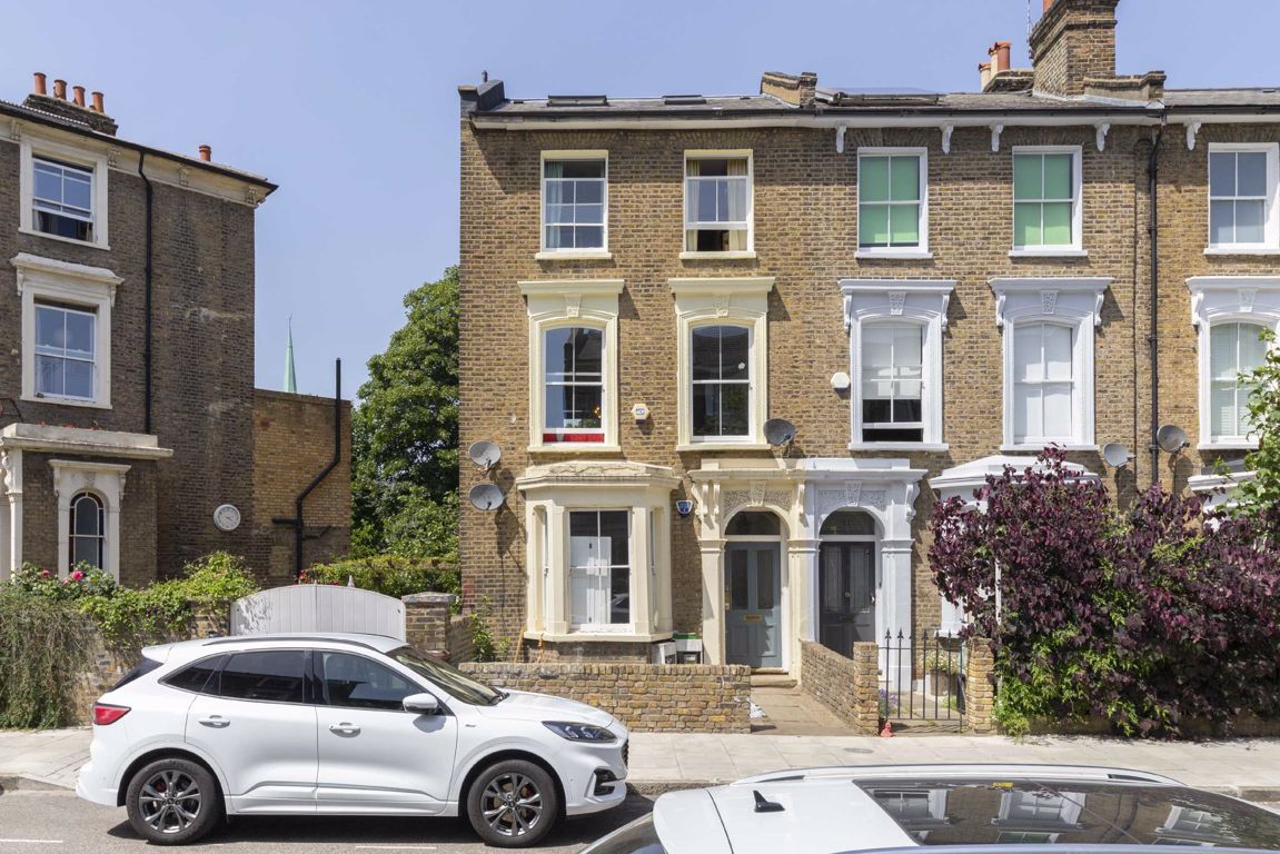 4 bed property for sale in Southborough Road, London E9 Zoopla