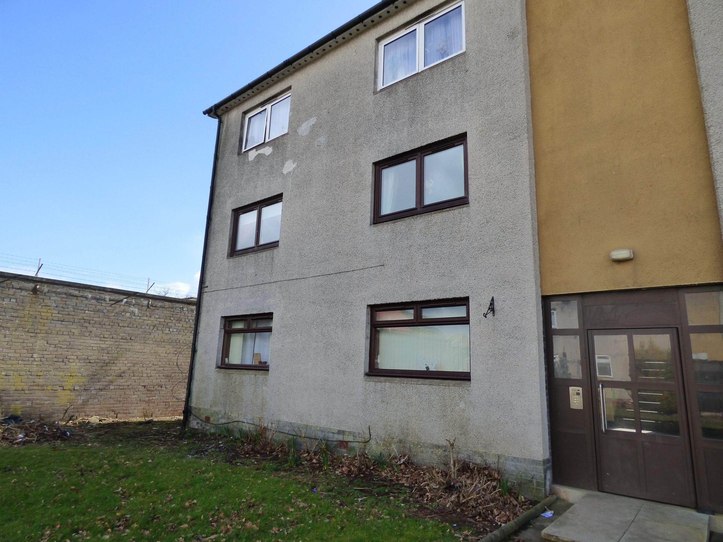 Earn Crescent Dundee DD2  