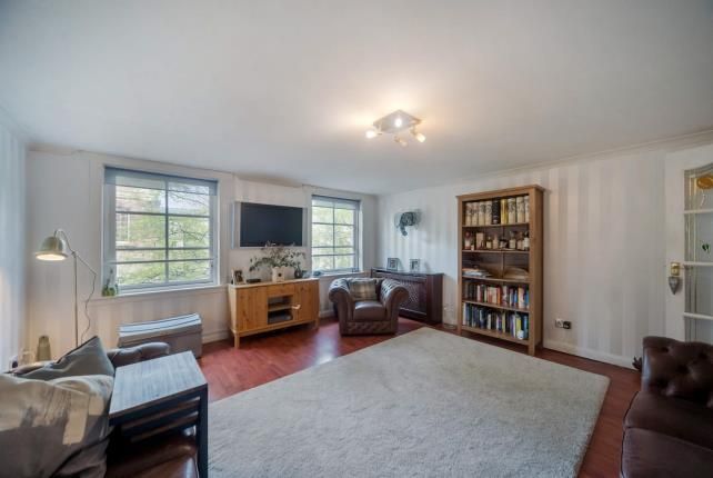 St. Andrews Square, Glasgow, Glasgow Green, Lanarkshire G1  