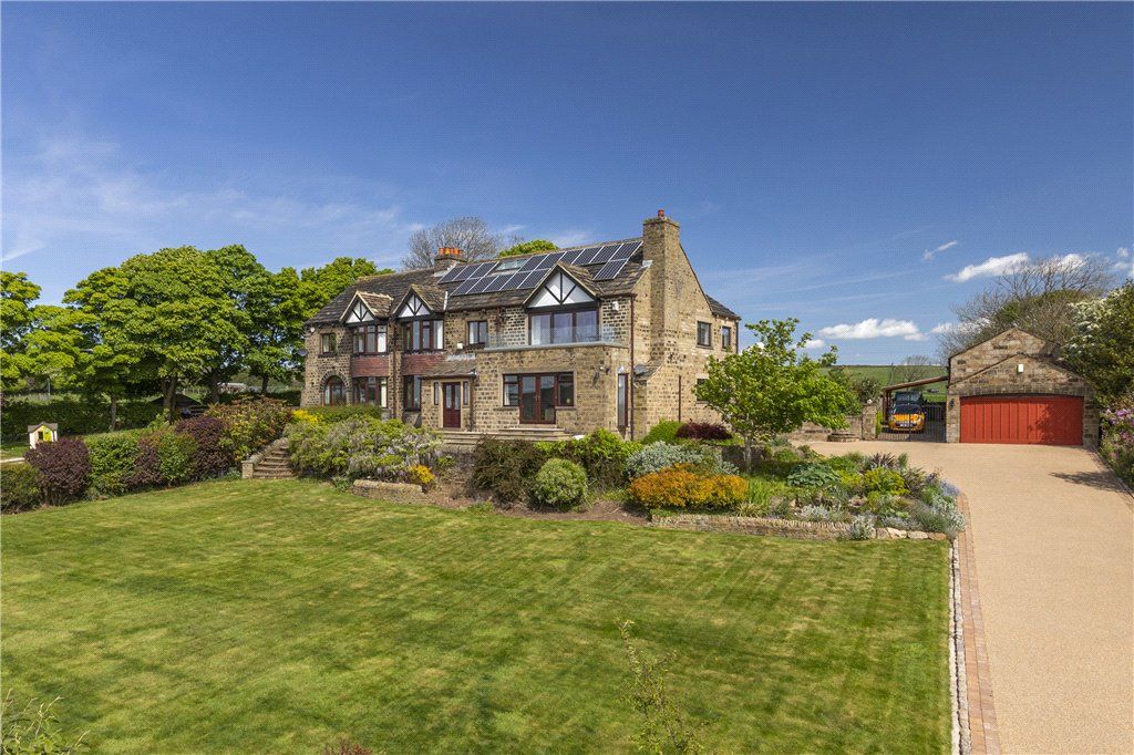 6 bed semidetached house for sale in Goose Lane, Hawksworth, Leeds