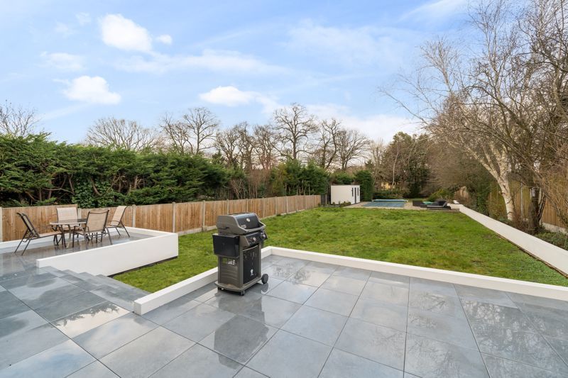 5 bed detached house for sale in Woodlands Avenue, Emerson Park RM11