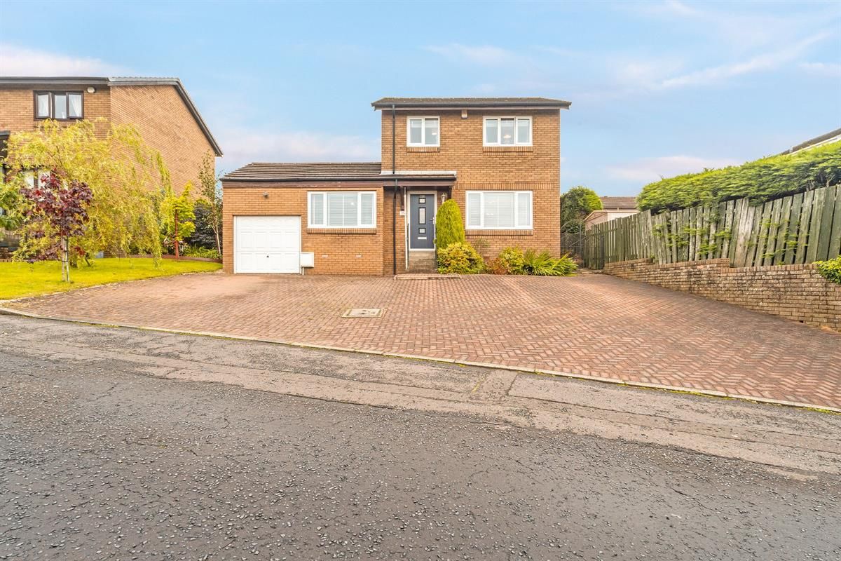 5 bed detached house for sale in Burntbroom Gardens, Baillieston